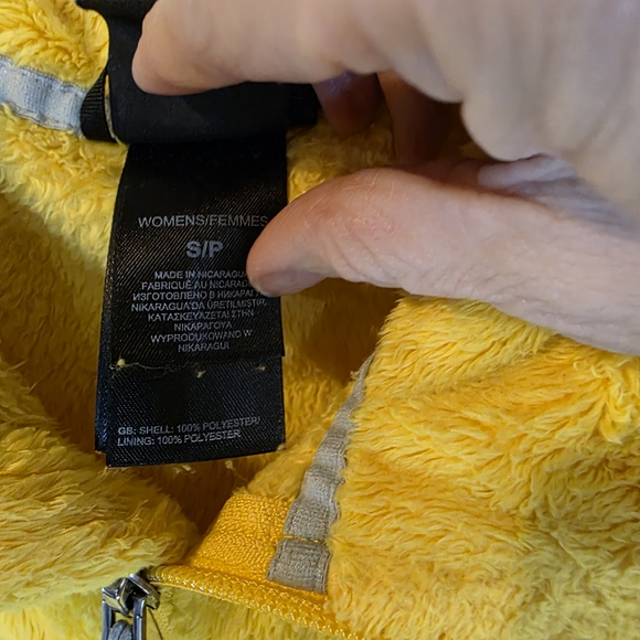 The North Face Women's Osito Full-Zip Fleece Jacket – Dandelion Yellow Size S - Picture 3 of 9